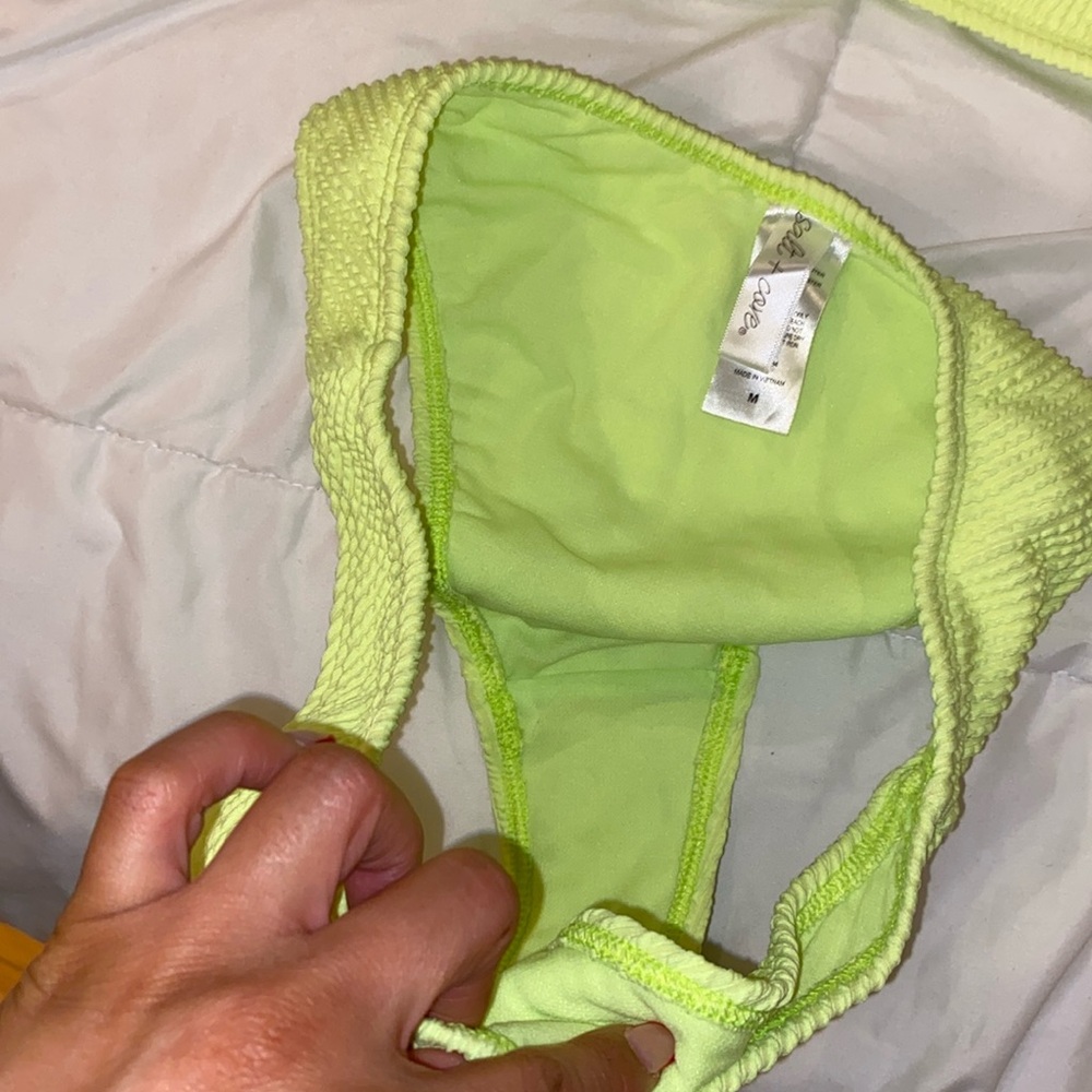 Salt + Cove Bikini Neon Green Size M (6) - Picture 4 of 4